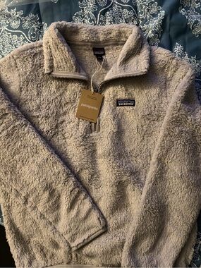 Patagonia Men’s Zip-Up Sherpa Fleece in Light Gray